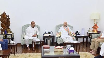 Manipur CM meets Amit Shah in Delhi, briefs about prevailing situation