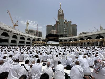 ‘Largest Hajj pilgrimage in history’ begins in Saudi Arabia