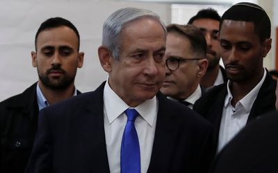 Cigars, champagne and secrets alleged at Benjamin Netanyahu corruption trial