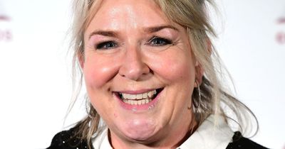 TV presenter Fern Britton suffers nasty thumb injury while using steak knife