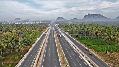 Two bike-borne youths killed in accident on Bengaluru-Mysuru Expressway