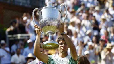 Carlos Alcaraz returns to world no.1 after claiming Queen's title