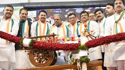 Siddaramaiah calls for a freedom struggle-like movement to dethrone BJP