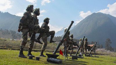 Pakistan Army deploying new Chinese cannon on LoC, say officials