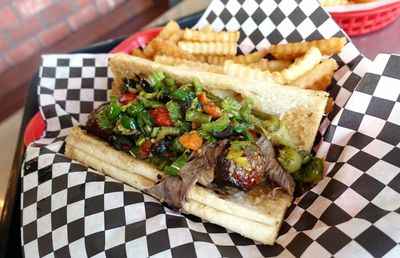 Here’s the original Italian beef sandwich recipe from the restaurant that inspired The Bear