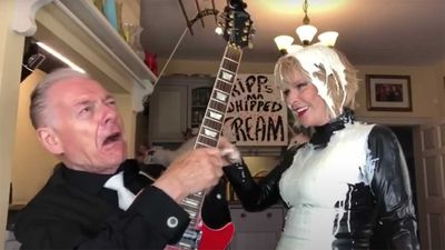 Toyah and Robert Fripp perform Cream cover, cover themselves in cream