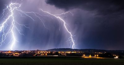 Edinburgh weather: Exact time thunderstorms set to batter city as flood alert issued