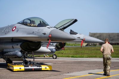 Denmark to start the training of Ukrainian pilots on F-16s