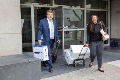 Elite lawyers are cleaning up on Wall Street, bankers not so much