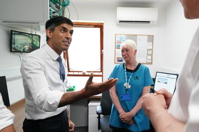 Rishi Sunak warns he could make decisions 'people may not like' on public sector pay