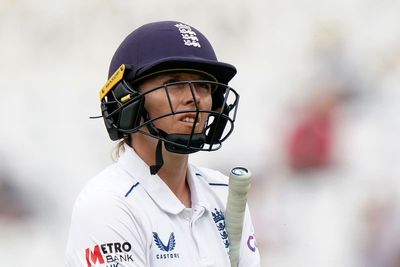 Heather Knight does not want England to dwell on Ashes disappointment