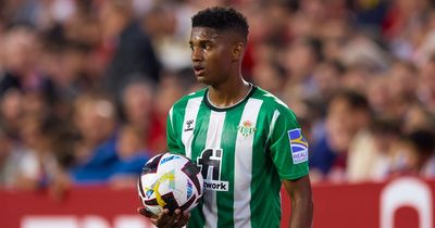 The upcoming talent Leeds United could target if Junior Firpo leaves Elland Road