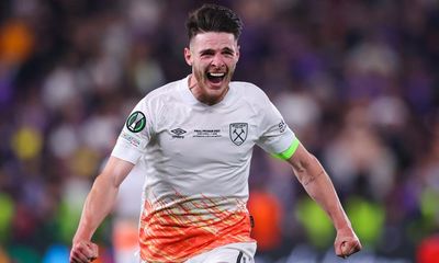 Manchester City make move to beat Arsenal with bid for Declan Rice