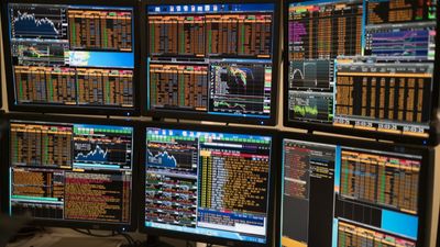 Stock Market Today: Stocks Close Lower on Russia Worries