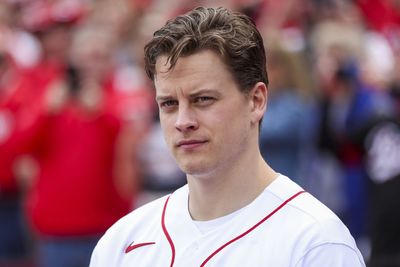 Joe Burrow shouts out Reds rookie Elly De La Cruz