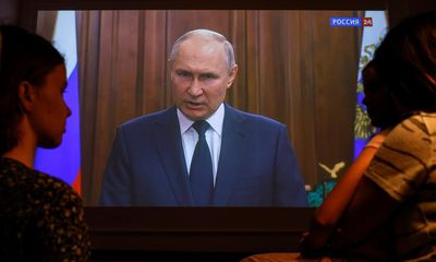 Lukashenko confirms Prigozhin has arrived in Belarus; Putin hails military for ‘stopping civil war’ – as it happened