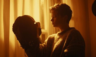 To Nowhere review – edgy drama of queer desire is as raw as a fresh wound