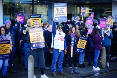 Nurses strikes to end but now senior doctors vote to walk out