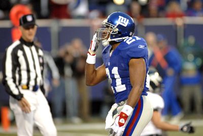 Giants great Tiki Barber will announce CBS games in 2023