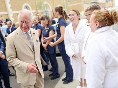 King and Queen surprise spa guests at eco-village