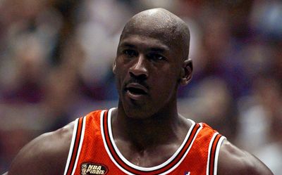 Bulls’ Michael Jordan’s former Chicago home sells for $6.82 million