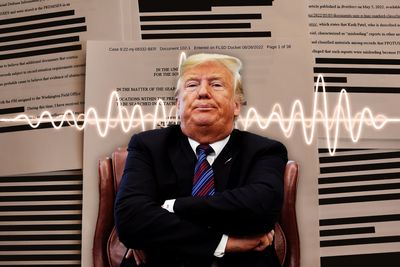 Experts: Leaked audio "so bad for Trump"