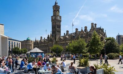 UK hospitality: how is the sector adapting to the cost of living crisis?