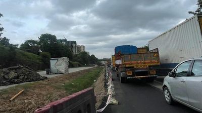 Stuck in 2-km-long jam, motorists go through harrowing time on Bengaluru’s NICE Road