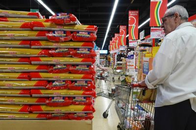 Italian group calls off pasta strike after costs fall, but produce prices still pinch