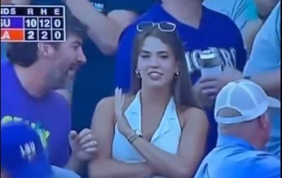 2 College World Series fans became an immediate meme after awkward exchange in the stands