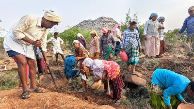 New deadline for Aadhaar-based rural jobs scheme wages