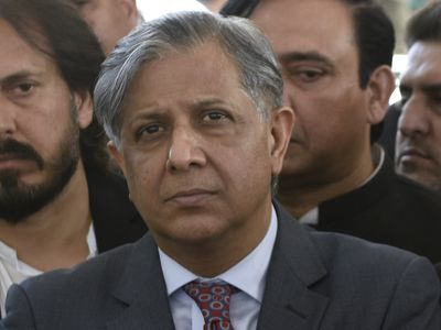 Pakistan's law minister defends putting protesters on trial in military courts