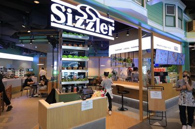 Minor to acquire rights to Sizzler