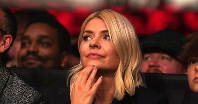 Holly Willoughby apology after missing deadline