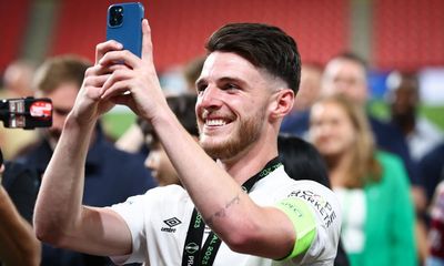 Arsenal agree £105m Declan Rice deal after Manchester City pull out