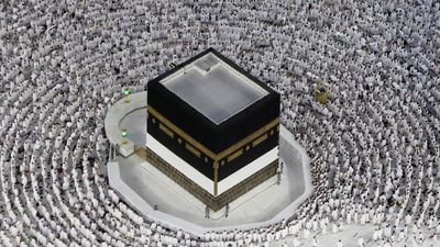 Millions of pilgrims converge on Saudi Arabia for Hajj