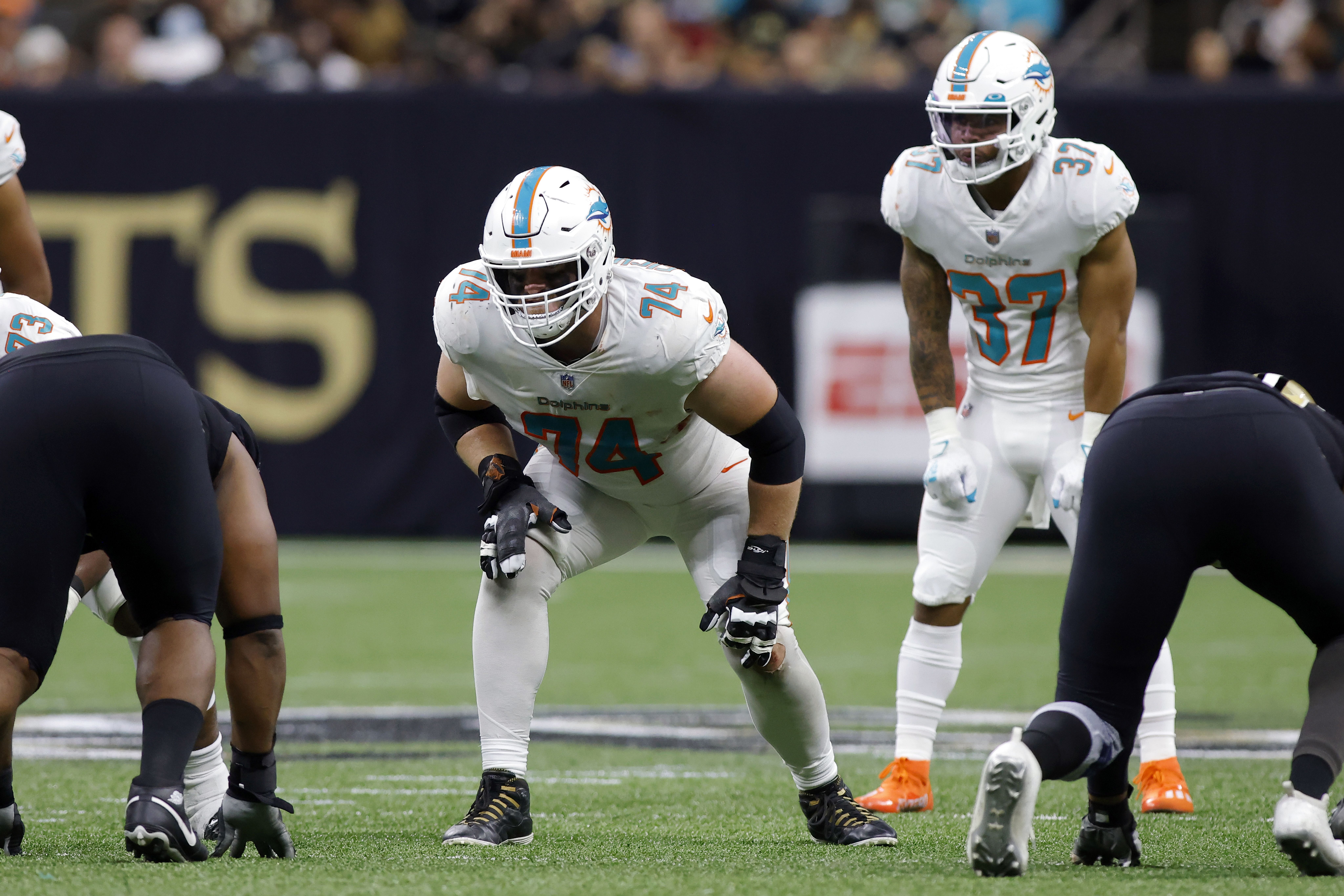 4 days till Dolphins season opener: Players who wore No. 4 for Miami