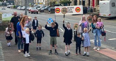 Bannockburn Primary parents say crossing is 'accident waiting to happen' amid safety measures call