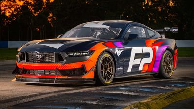 Ford Mustang GT4 Race Car Debuts Wearing Aggressive-Looking Body
