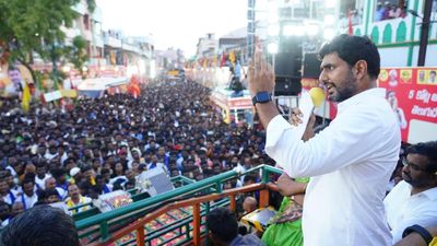 YSRCP MPs have let Andhra Pradesh down over SCS issue, says Lokesh