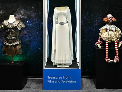 An original Princess Leia dress, expected to fetch $2 million at auction, went unsold