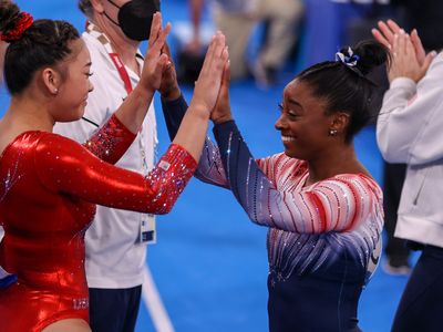 Simone Biles and Sunisa Lee to return to competition, with 2024 in their sights