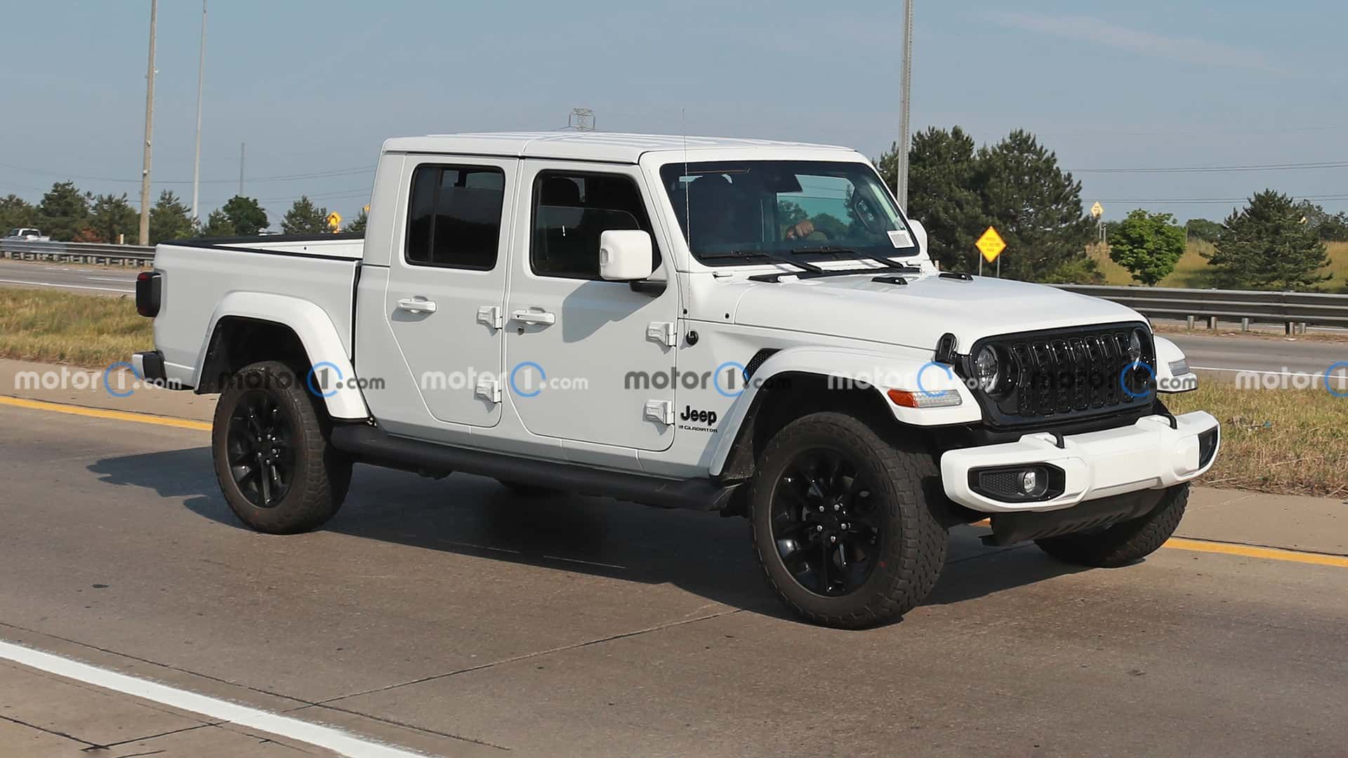2024 Jeep Gladiator Spy Photos Glimpse Updated…