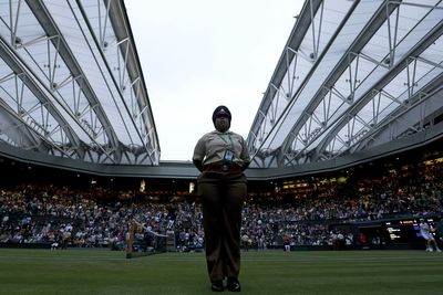 On This Day 2009 – Wimbledon centre-court roof closed mid-match for first time