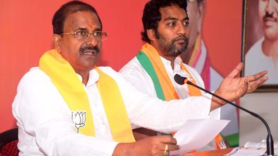 Somu Veerraju writes letter to CM about rice distribution