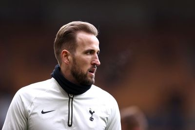 Transfer rumours: New Harry Kane bid from Bayern and West Ham target trio including Harry Maguire