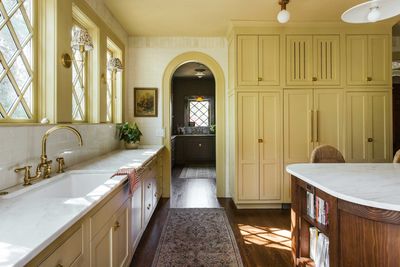 'So that's what they're for!' This detail, used in the most beautiful kitchens, has a clever function you may not have guessed