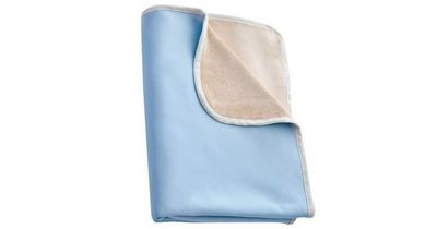 Wowcher is selling a cooling summer blanket for half the price