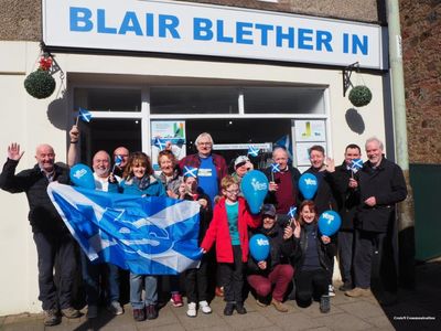 Owners of famed 'indy windaes' Yes hub in cash help plea over rising bills