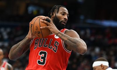 Report: Andre Drummond accepts player option, will stay with Bulls